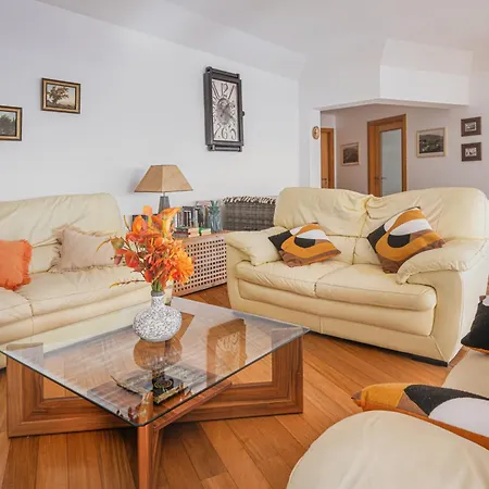 Beachfront Penthouse With Panoramic Ocean-view Terrace Vip Baia Machico