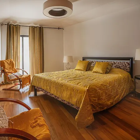 Beachfront Penthouse With Panoramic Ocean-view Terrace Vip Baia Apartman Machico