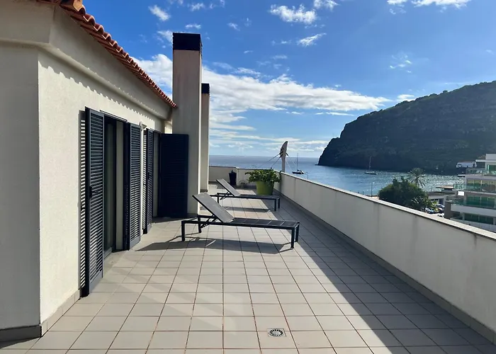 Beachfront Penthouse With Panoramic Ocean-view Terrace Vip Baia Appartamento *