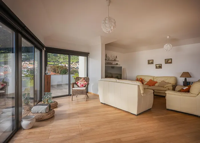 Beachfront Penthouse With Panoramic Ocean-view Terrace Vip Baia *