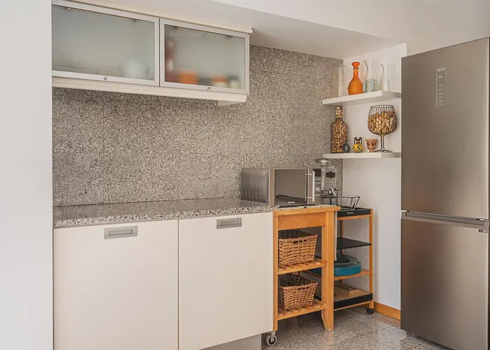 Beachfront Penthouse With Panoramic Ocean-view Terrace Vip Baia Apartamento Machico (Madeira)