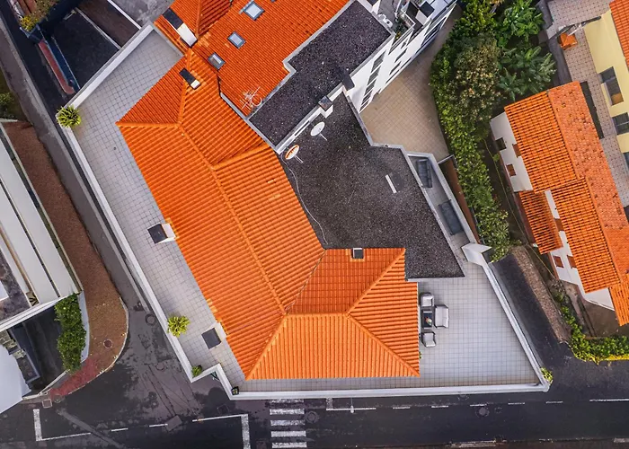 Beachfront Penthouse With Panoramic Ocean-view Terrace Vip Baia Machico (Madeira)