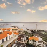 Beachfront Penthouse With Panoramic Ocean-view Terrace Vip Baia Appartement Machico (Madeira)
