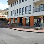 Beachfront Penthouse With Panoramic Ocean-view Terrace Vip Baia Appartement Machico (Madeira)