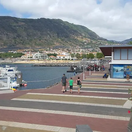 Beachfront Penthouse With Panoramic Ocean-View Terrace Vip Baia Apartment *